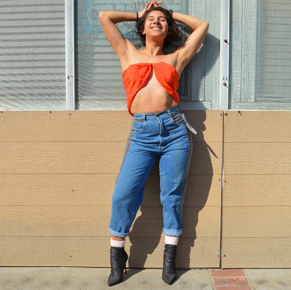 VINTAGE high-waisted blue jeans with grey
